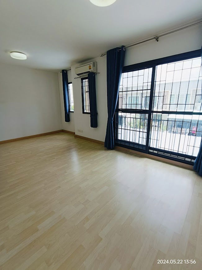 picture Townhouse for rent at  The connect Chaloem Phrakiat Rama 9 Soi 67 - 9/9