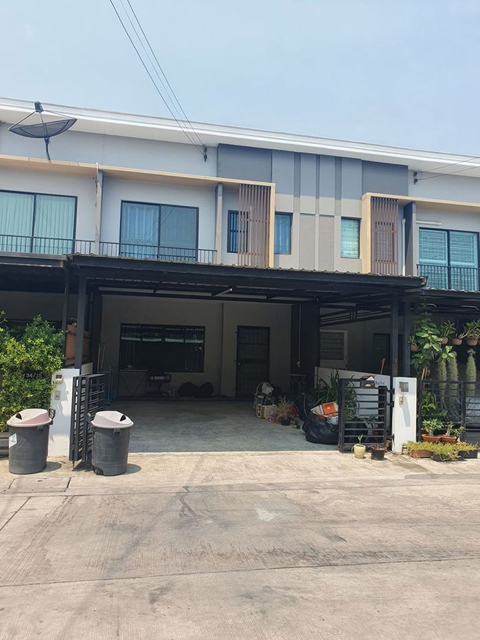 picture Townhouse for rent at  The connect Chaloem Phrakiat Rama 9 Soi 67 - 1/9