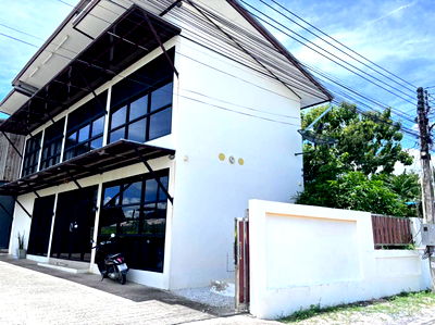 เช่าโรงงาน โรบินสันไลฟ์สไตล์ บ้านฉาง : ให้เช่าโกดังเดือนละ80,000 ตำบลบ้านฉางอำเภอบ้านฉางจังหวัดระยอง