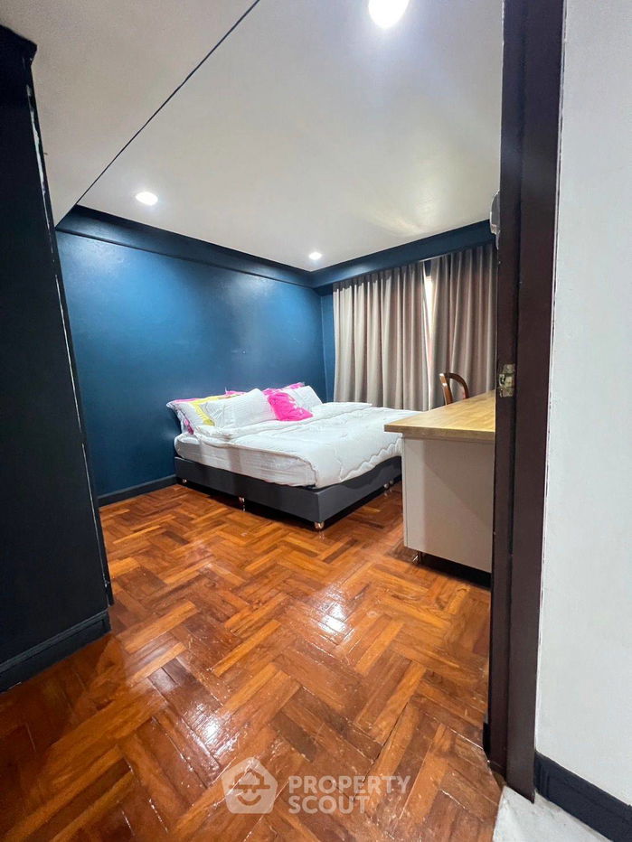 picture 3-BR Condo at Wittayu Complex near BTS Phloen Chit (ID 1529940) - 9/16