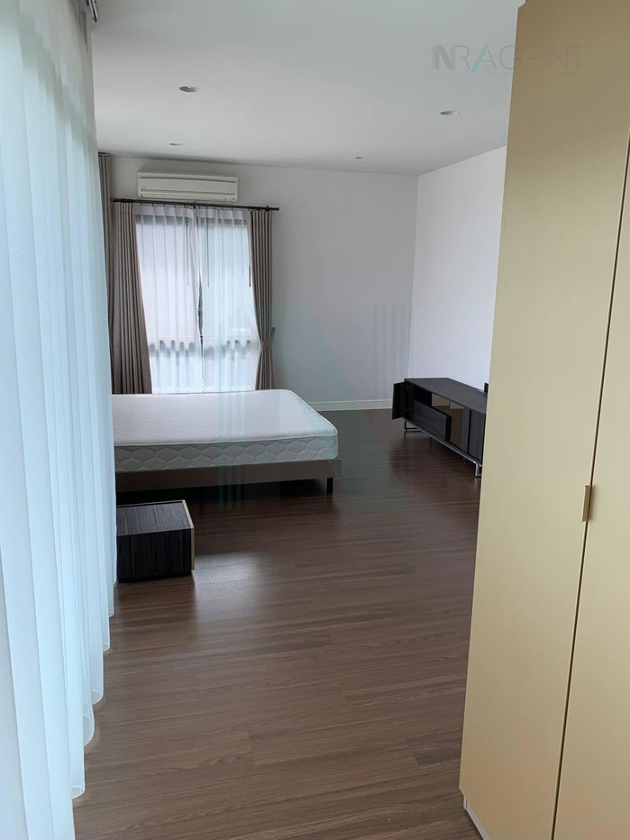 picture For Rent 2-story House SETTHASIRI KRUNGTHEP KREETHA 4 bedroom 3 bathroom - 5/8
