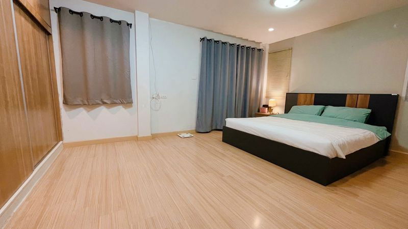 รูป ขายบ้านเดี่ยว 2 ชั้น ราคาดี หมู่บ้านเดอะ วิสต้า ทุ่งสุขลา ศรีราชา ชลบุรี  - รูปที่ 5/9