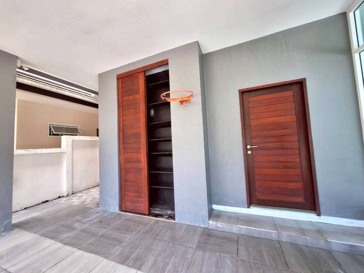 picture For rent: 2-storey detached house in a project, Khuan Lang location, 3 bedrooms, size 60 sq m. ● Rent 35,000 baht/month - 50/53