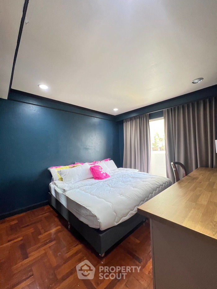 picture 3-BR Condo at Wittayu Complex near BTS Phloen Chit (ID 1529940) - 10/16