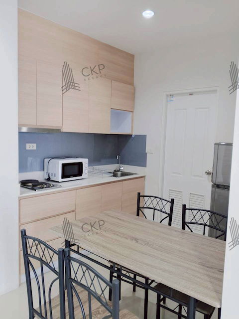 picture Condo The Residence near Sahapat Industrial Estate, Sriracha, Laem Chabang, beautiful room with built-in furniture. - 8/13