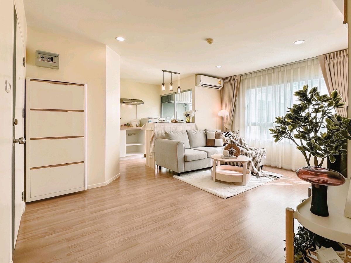 รูป 🌟 คอนโด low rise ลุมพินีวิลล์ อ่อนนุช 46 | รีโนเวทใหม่ทั้งห้อง , ห้องมุม ไม่ติดใครทั้งสองด้าน , เฟอร์นิเจอร์ให้แบบจัดเต็ม แอร์ 3 เครื่อง ‼️ - รูปที่ 2/16