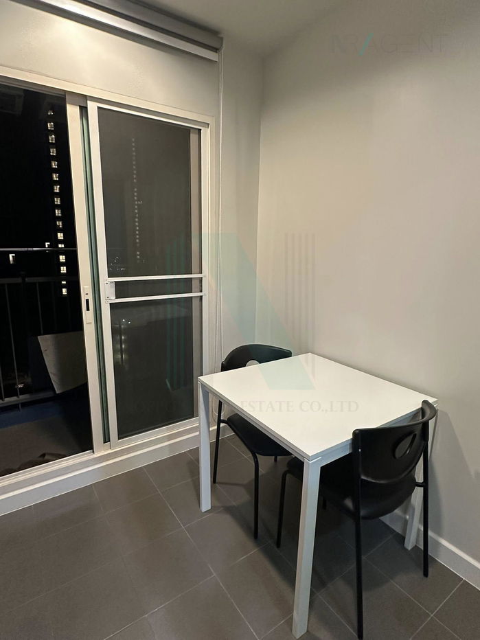 picture For Rent Condo METRO SKY SATHORN - WUTTHAKAT Building 1, Floor 12,1 bed room, Room size 29 sqm - 7/8