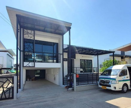 KMITL Inter School.3.8km. Lotus LuangPhaeng Rd 800m.2-story house for rent shady 52 sq.wa. 210 sq.m