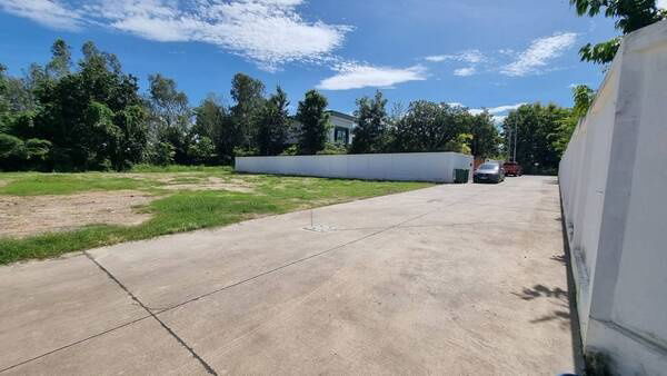 picture Land for Sale in Nam Phrae, Hang Dong, Chiang Mai - 2/6