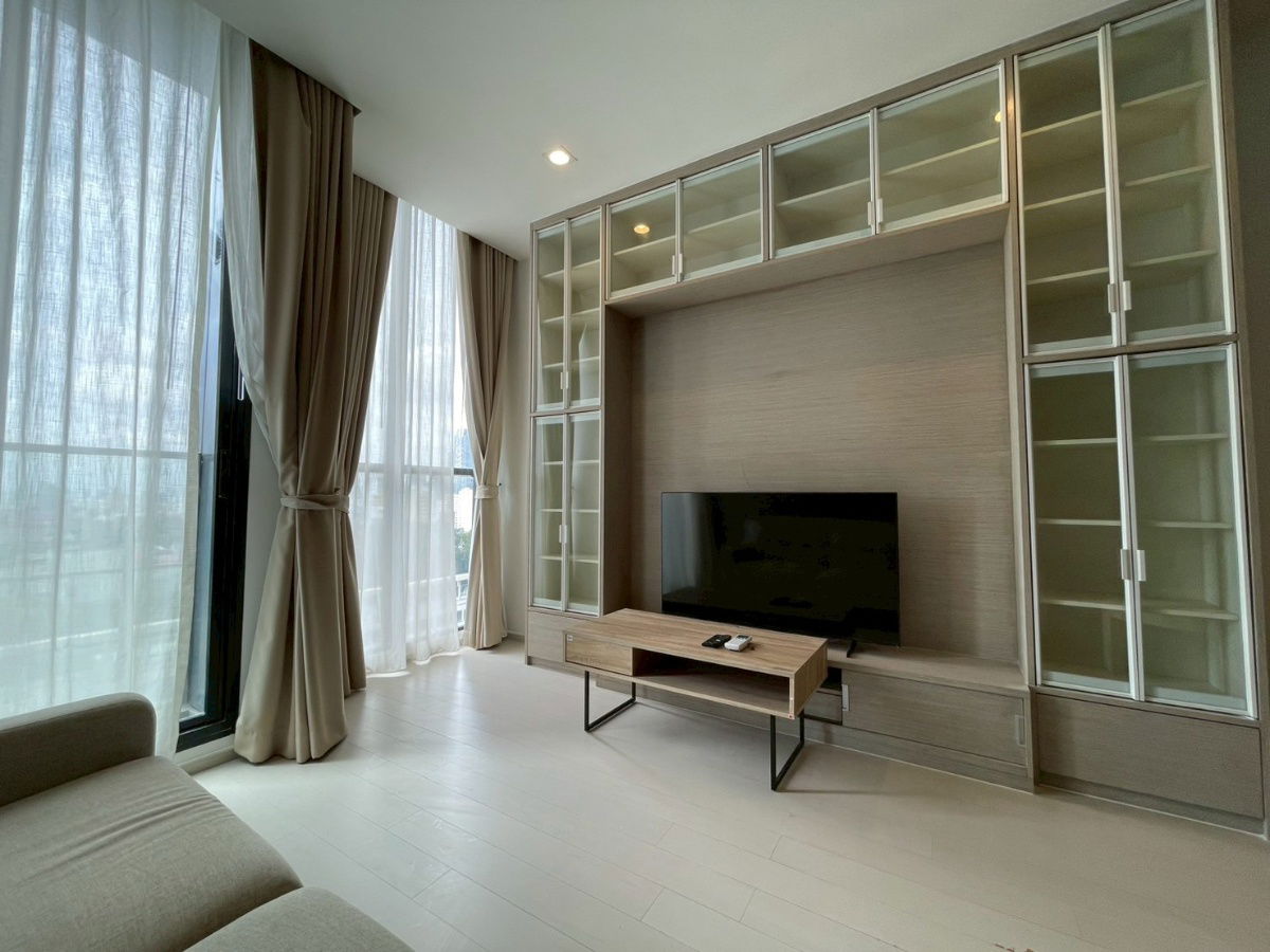 picture For Sale: Noble Ploenchit, Exclusive Private Lift, Spacious 1-Bed 55sqm, High Floor, Direct Skywalk to BTS Ploenchit - 3/12