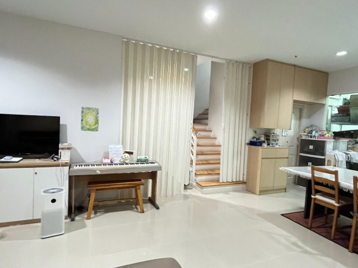 รูป ให้เช่า ทาวน์เฮ้าส์ บ้านกลางเมือง เออร์บาเนี่ยน พระราม 9-ลาดพร้าว   - รูปที่ 5/23