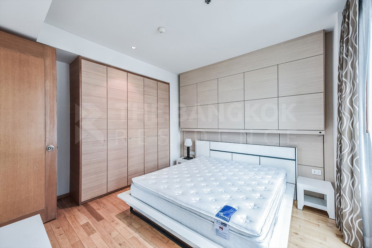 picture 𝐑𝐚𝐫𝐞 𝐔𝐧𝐢𝐭! The Empire Place 💙 Corner room with beautiful view 🏙️ near BTS Chongnonsi - 2/12