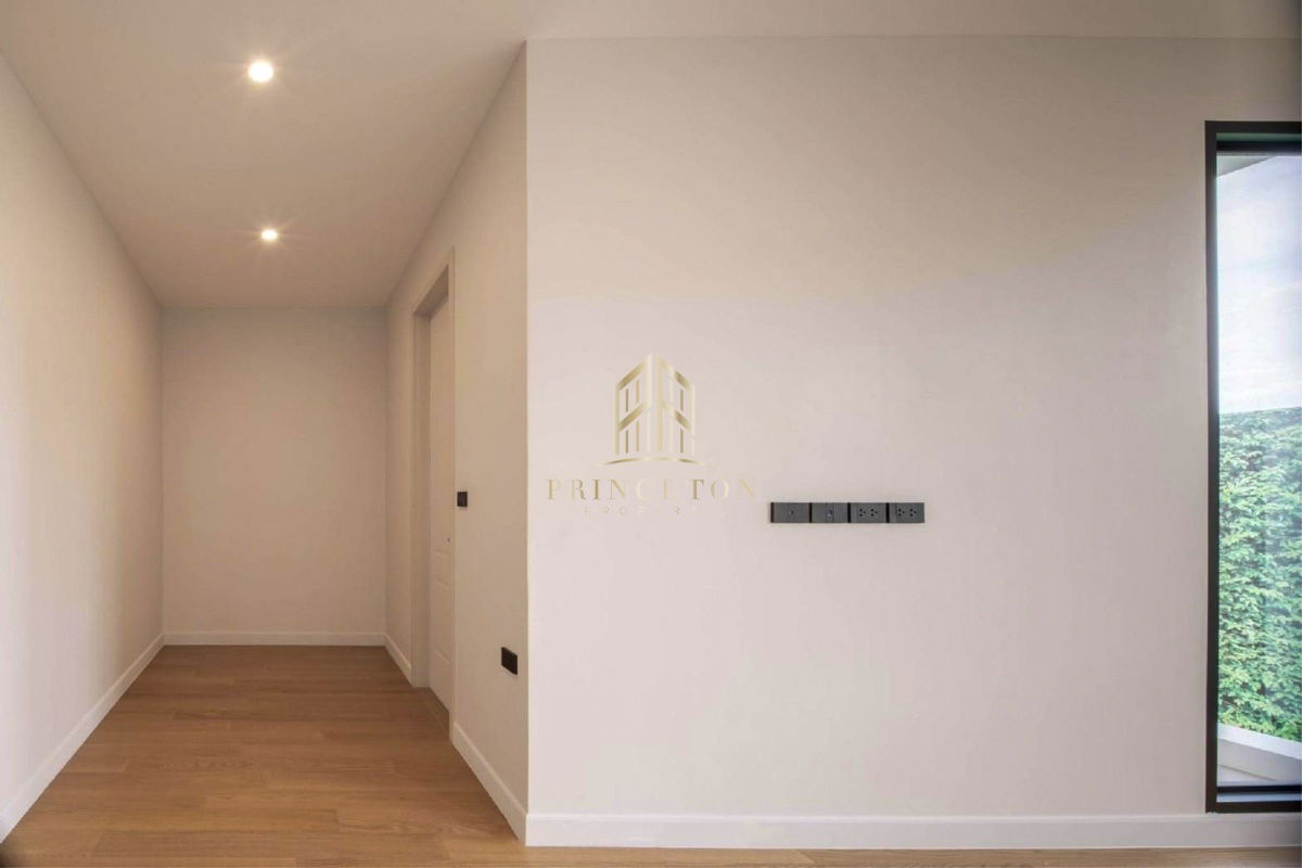 picture Luxury House For Sale Cinq Royal Krungthep Kreetha - 29/41