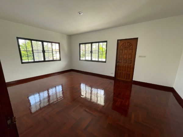 picture UK06-061 🏡 2.5-storey detached house for rent - near Bangsaen Beach 💰 Rental price: 32,000 baht/month - 4/23