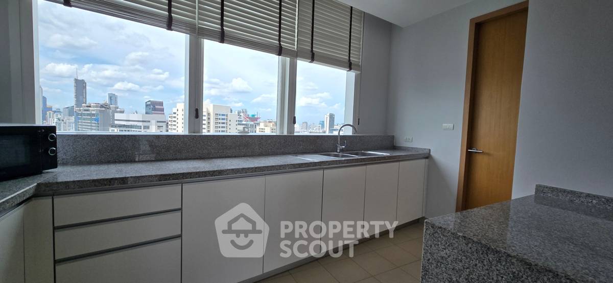 picture 3-BR Condo at Millennium Residence @ Sukhumvit Condominium near BTS Phrom Phong (ID 2249151) - 6/18