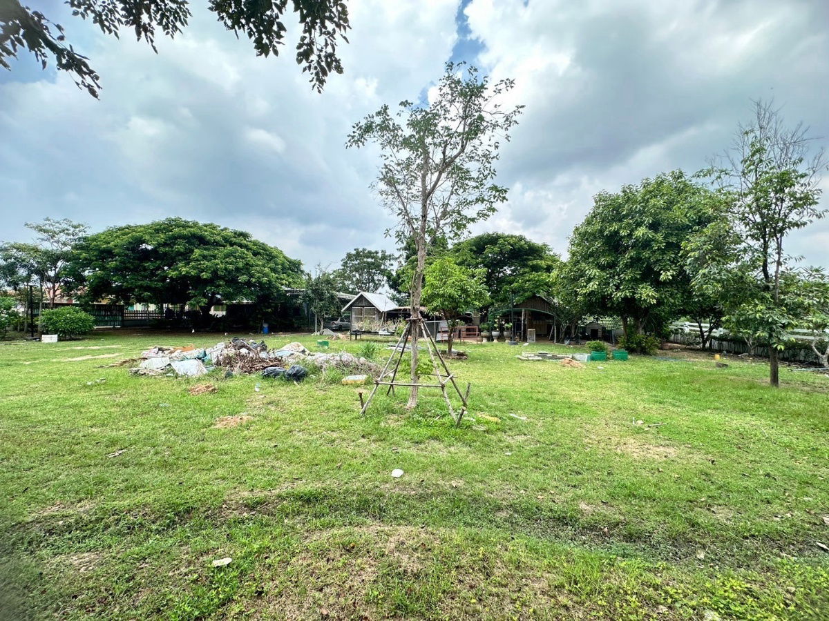 picture Land with Buildings for Sale – Total Area 2 Rai 2 Ngan 37 Sq. Wah, Near Huai Chak Nok Reservoir, Bang Lamung - 10/15
