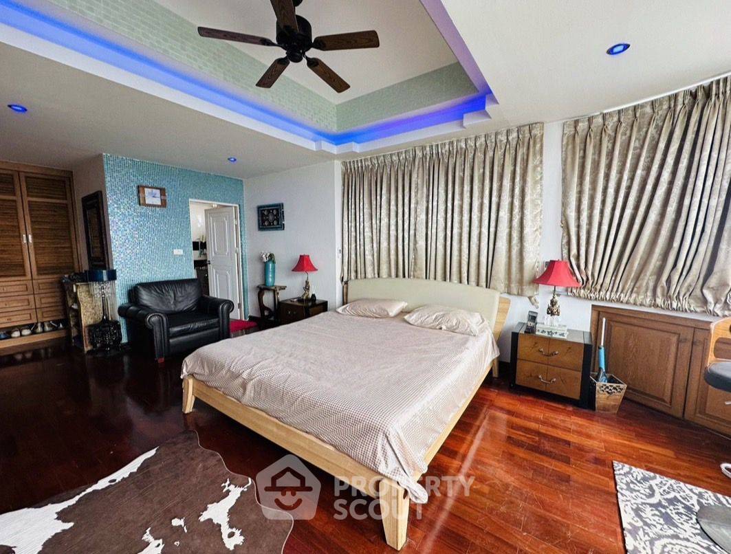 picture 2-BR Condo at Jomtien Complex Condotel close to Jomtien Beach (ID 2256323) - 6/30