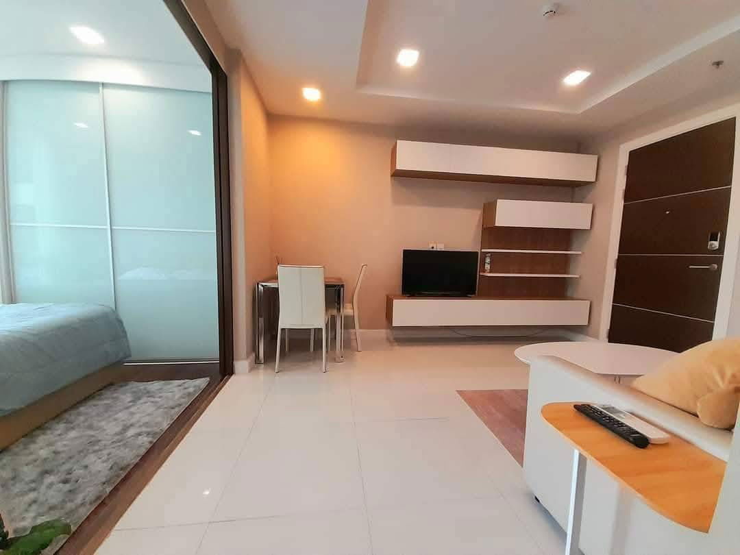 picture Pool View! Condo for rent 13,500 Baht/month, The Metropolis Samrong Interchange. - 4/11