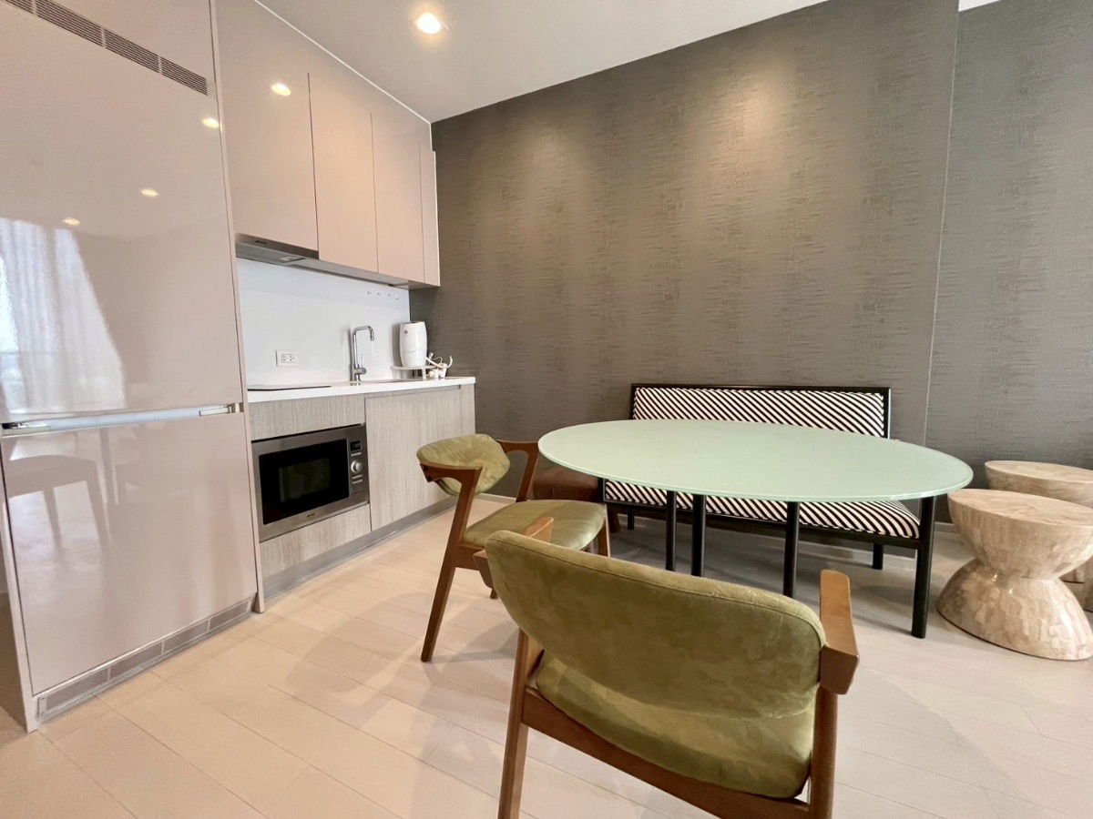 picture For Sale: Noble Ploenchit, Exclusive Private Lift, Spacious 1-Bed 55sqm, High Floor, Direct Skywalk to BTS Ploenchit - 5/12