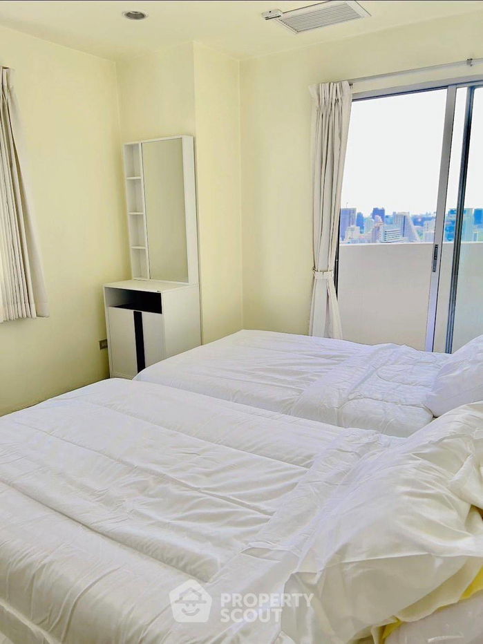picture 3-BR Condo at Wittayu Complex near BTS Phloen Chit (ID 1962934) - 3/7