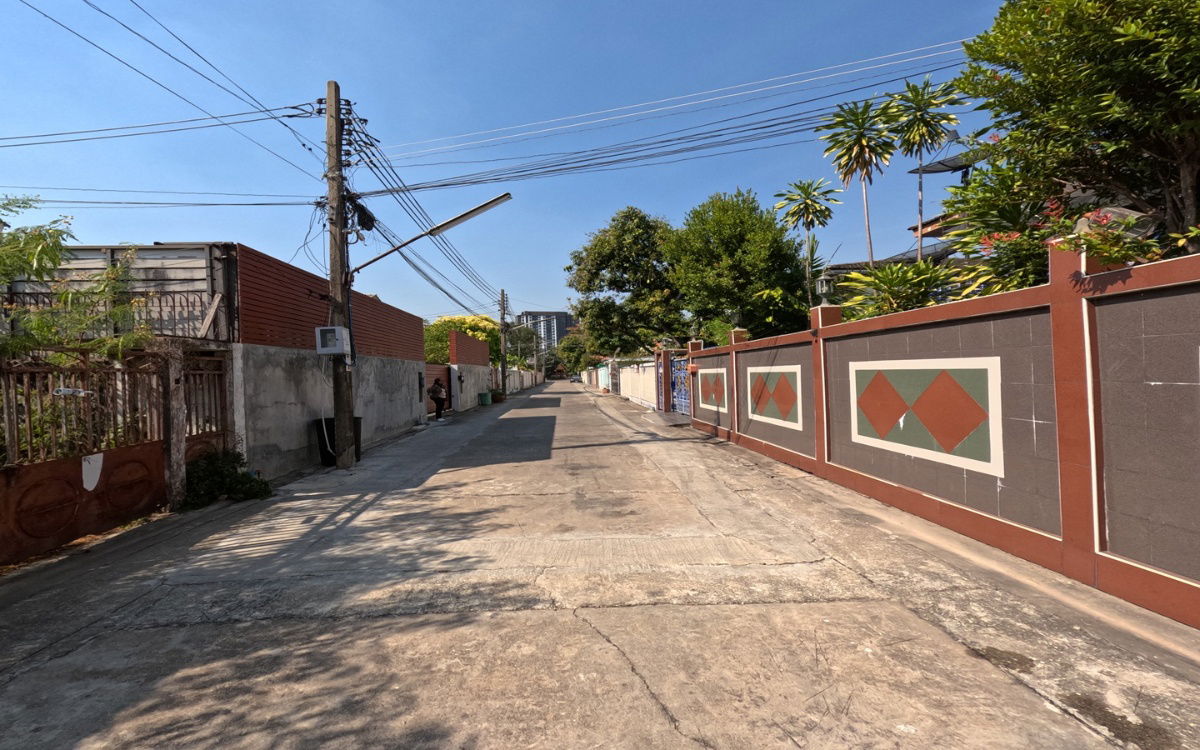 รูป ขายบ้านเดี่ยว เคหะทอง ซอยเพชรเกษม3 ใจกลางเมืองทำเลดี ราคาสุดคุ้ม เนื้อที่ใช้สอยร่วม 600ตรม. - รูปที่ 3/25