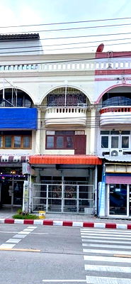 Shophouses for rent Lat Pla Khao Road : Central Ramintra 4 km. MRT Lat Phrao 600m. NEwest Commercial building for rent 3-storey 28 sq.wa 318