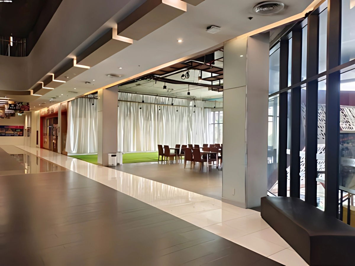 picture ✨ Premium Retail Space for Rent in the Heart of Thonglor–Ekkamai (Owner Post) 📍 Unit 313 | 3rd Floor | Donki Mall Thonglor - 4/9