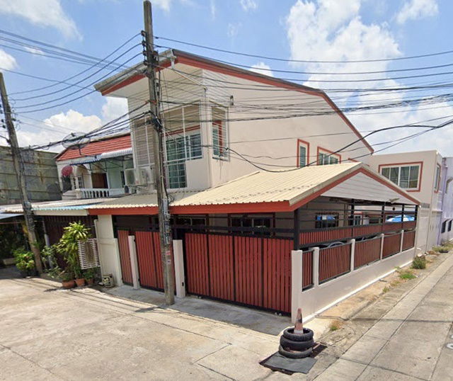 รูป ทาวน์เฮ้าส์รีโนเวทใหม่ 22 ตร.ว ราชพฤกษ์ บางแวก7-16 หัวมุม 3 นอน 2 น้ำ MRTท่าพระ 2กม. BTSจรัญ13 1.5 กม. - รูปที่ 1/8