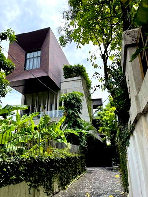 บ้านเดี่ยว เจ อเวนิว ทองหล่อ : ขายบ้านเดี่ยวเอกมัยพร้อมสระว่ายน้ำ เอกมัย12 ปรีดี31 5ห้องนอน 850ตร.ม ใกล้ BTSเอกมัย ทองหล่อ Sukhumvit Detached House บ้านเดี่ยวสุขุมวิท  0879074045