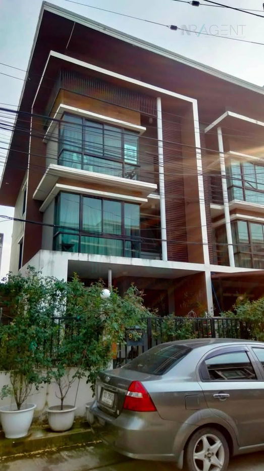 picture 🔺 For Sell Town house RNP PLACE RAMINTRA 3-story 4 bedroom 3 bathroom - 4/8