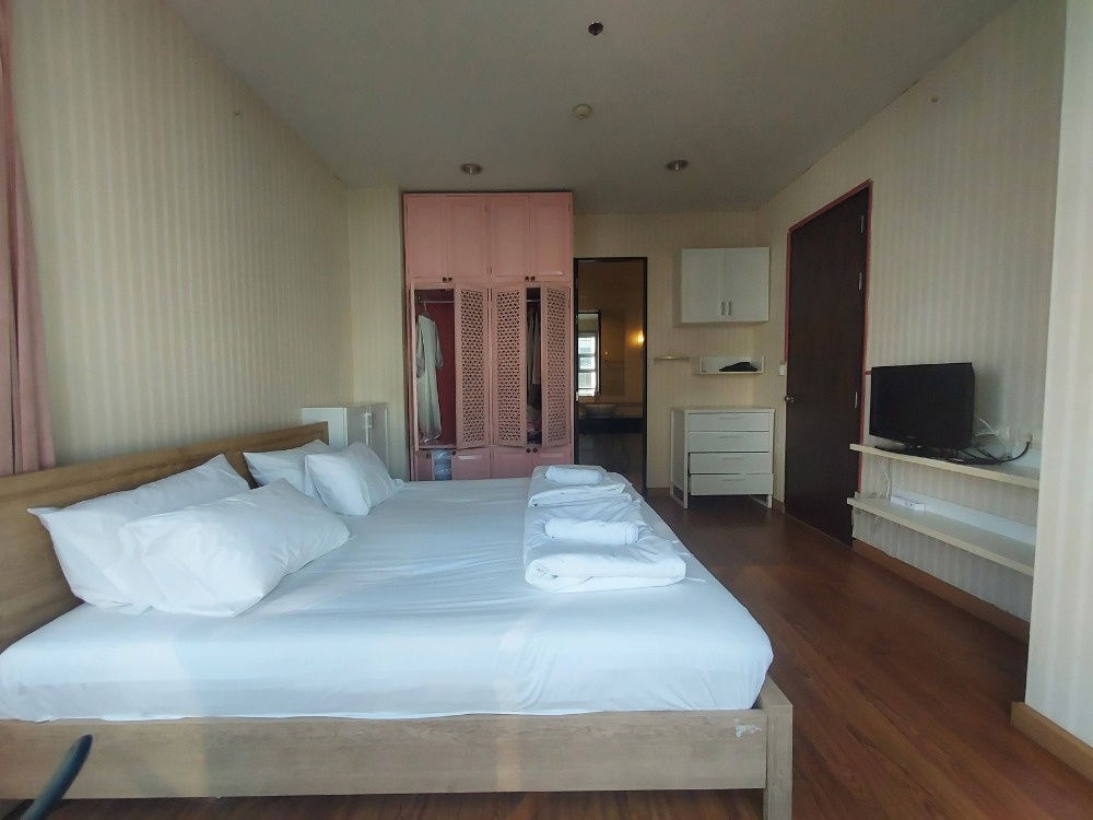 picture Baan Klang Krung Siam - Pathumwan  - 8/41