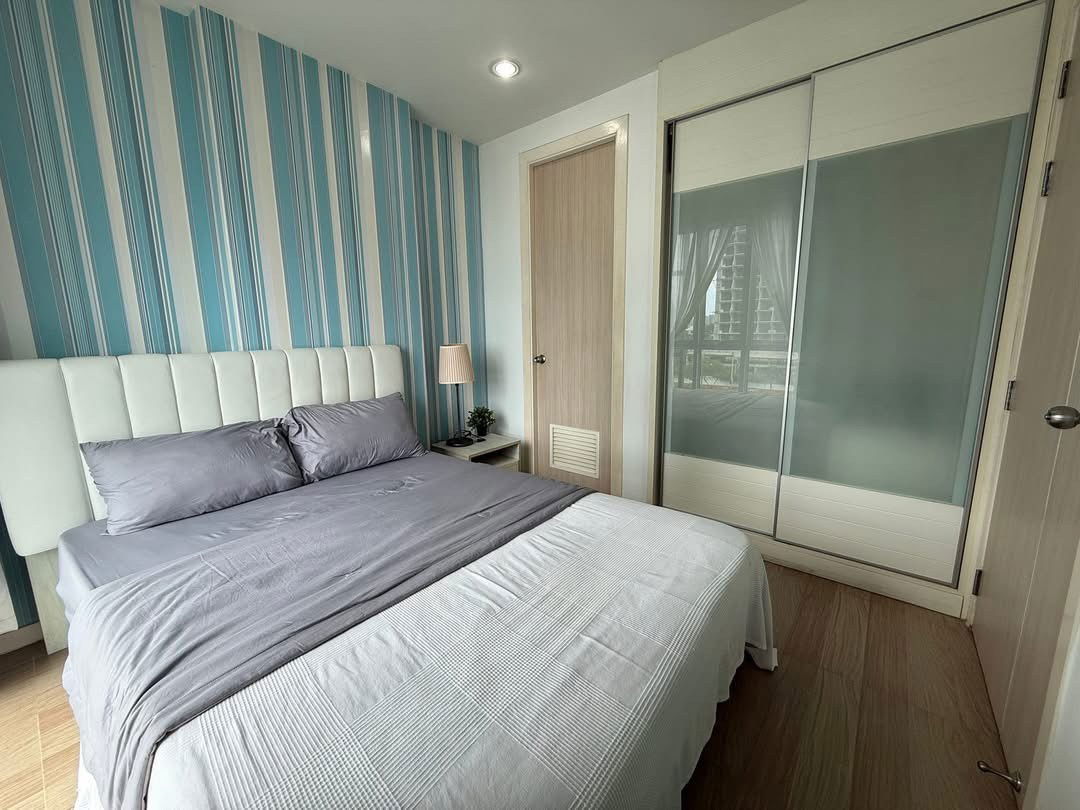 picture Neo Sew view for Rent (1  Year) - 2/9