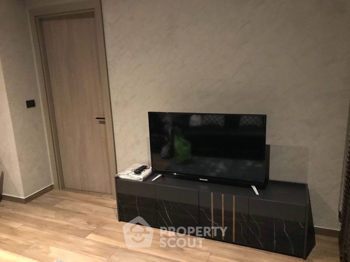picture 1-BR Condo at The Lofts Asoke near MRT Phetchaburi (ID 2256308) - 4/9
