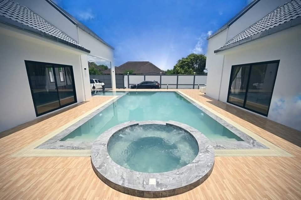 picture Large pool villa for rent, Nordic style, Pattaya - 6/20