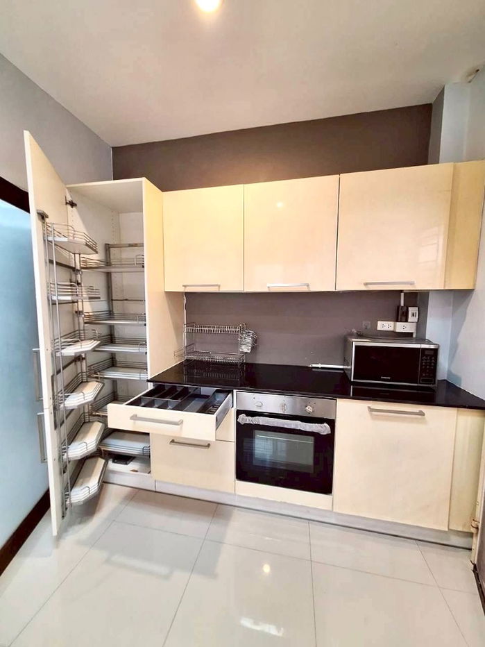 picture For rent: 2-storey detached house in a project, Khuan Lang location, 3 bedrooms, size 60 sq m. ● Rent 35,000 baht/month - 36/53