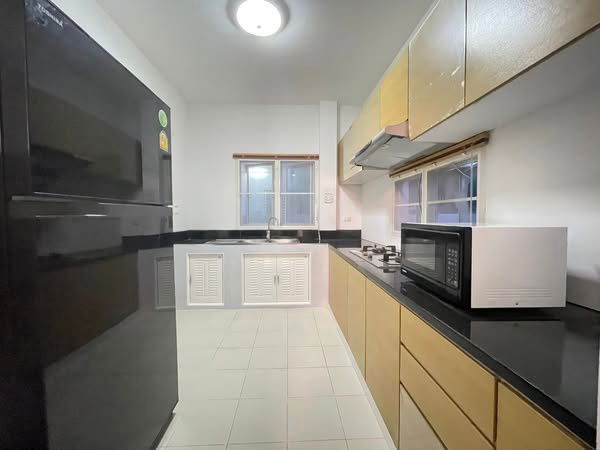 รูป UK06-066 🏡✨ บ้านเช่าพร้อมอยู่ Lake Valley  บ่อวิน – บ้านแหลมฉบัง 💵 ค่าเช่า 38,000 บาท/เดือน (รวมค่าส่วนกลาง) - รูปที่ 3/8