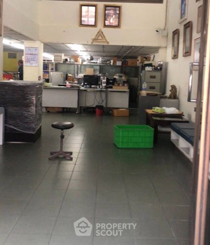 ขายบ้านเดี่ยว 6 ห้องนอน 1600 ตร.ม. 99 ตร.ว. เขตคลองสาน