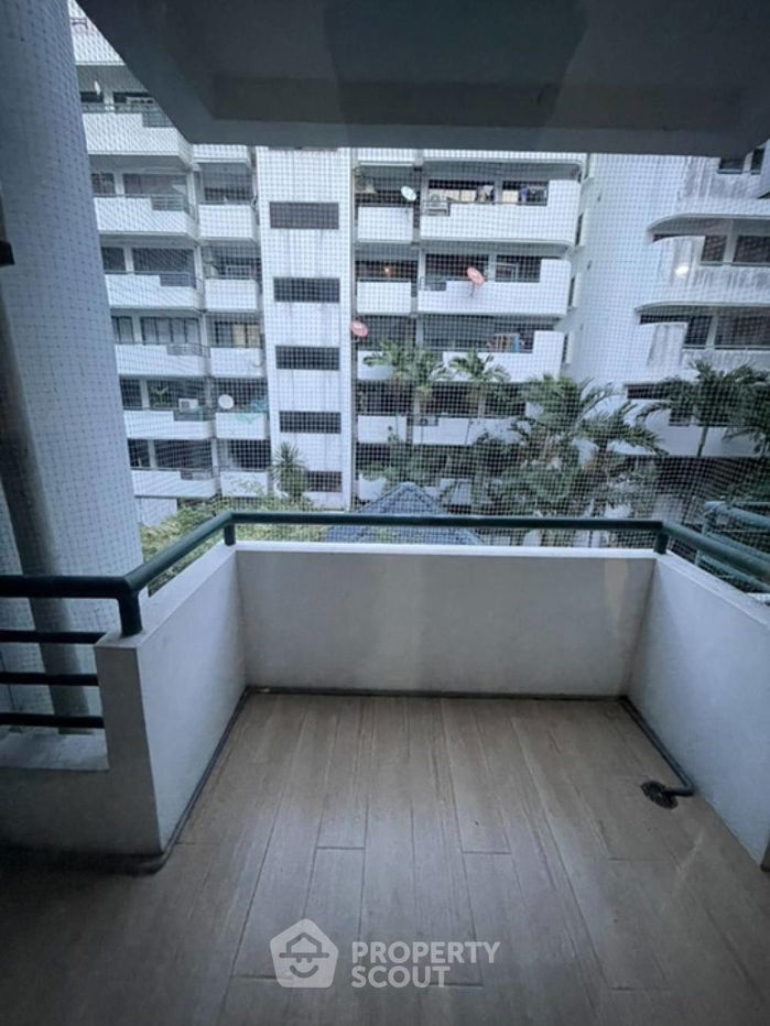 picture 2-BR Condo at Eastwood Park Condominium in Suan Luang (ID 1465243) - 10/10