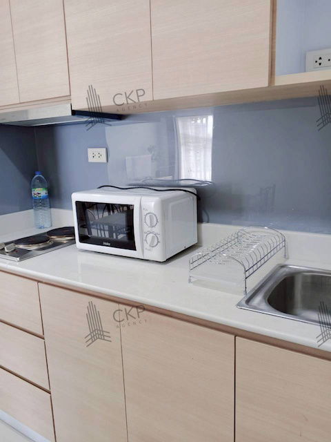 picture Condo The Residence near Sahapat Industrial Estate, Sriracha, Laem Chabang, beautiful room with built-in furniture. - 11/13