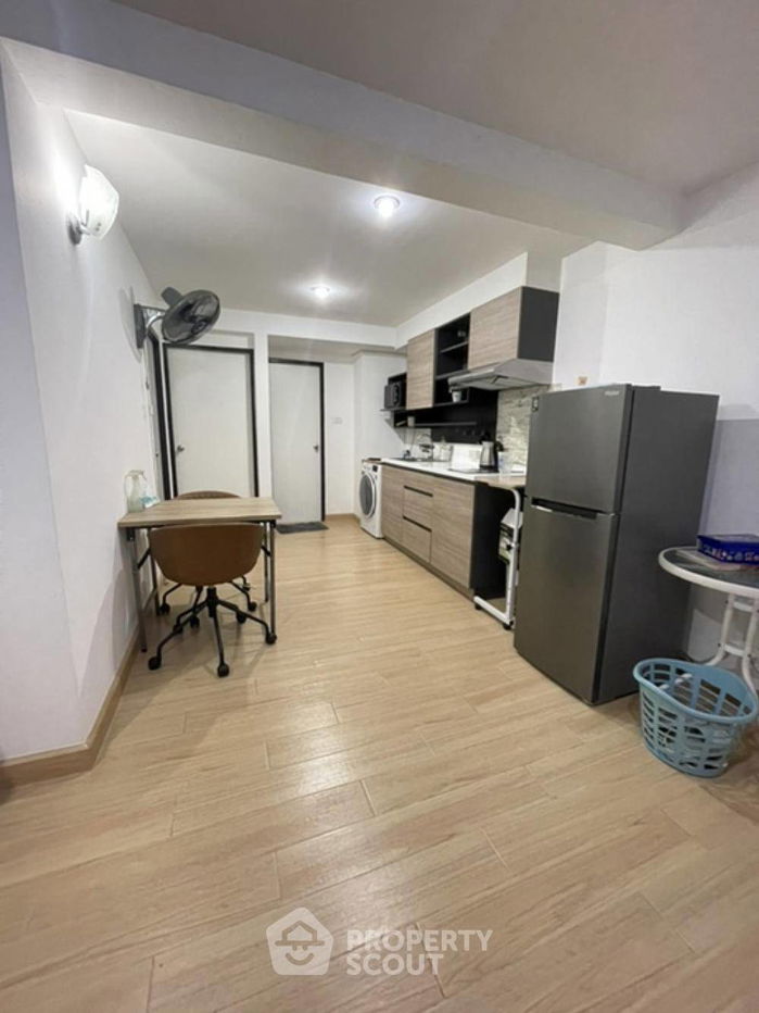 picture 2-BR Condo at Eastwood Park Condominium in Suan Luang (ID 1465243) - 3/10