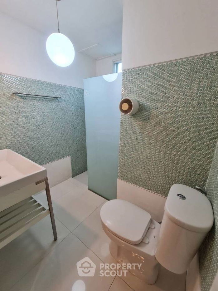 picture 2-BR Condo at Grand Park View Asoke near MRT Sukhumvit (ID 1922849) - 18/19