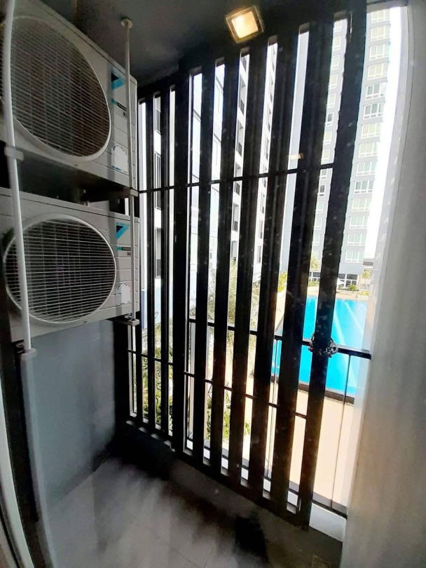 picture Pool View! Condo for rent 13,500 Baht/month, The Metropolis Samrong Interchange. - 11/11