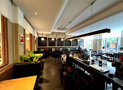 Retail spaces for sale Petchburi Road Bangkok : Premium Restaurant @Langsuan BTS Chidlom 