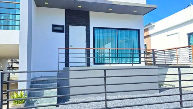 picture KMITL Inter School.3.8km. Lotus LuangPhaeng Rd 800m.2-story house for rent shady 52 sq.wa. 210 sq.m - 3/8