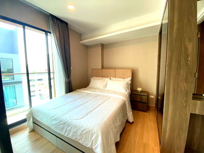 คอนโด ซอยทองหล่อ (สุขุมวิท 55) : 🏢P-147667 ต้องการขายคอนโด ลอยด์ ศูนย์วิจัย-ทองหล่อ Phetchaburi Rd, Bang Kapi, Huai Khwang, Bangkok พร้อมสัญญาเช่า 