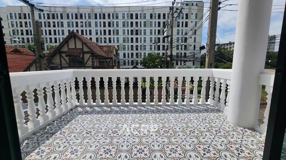 picture Townhouse for rent, newly renovated, Sirikam, Sukhumvit 72, good location, only 500 meters from BTS  - 18/19