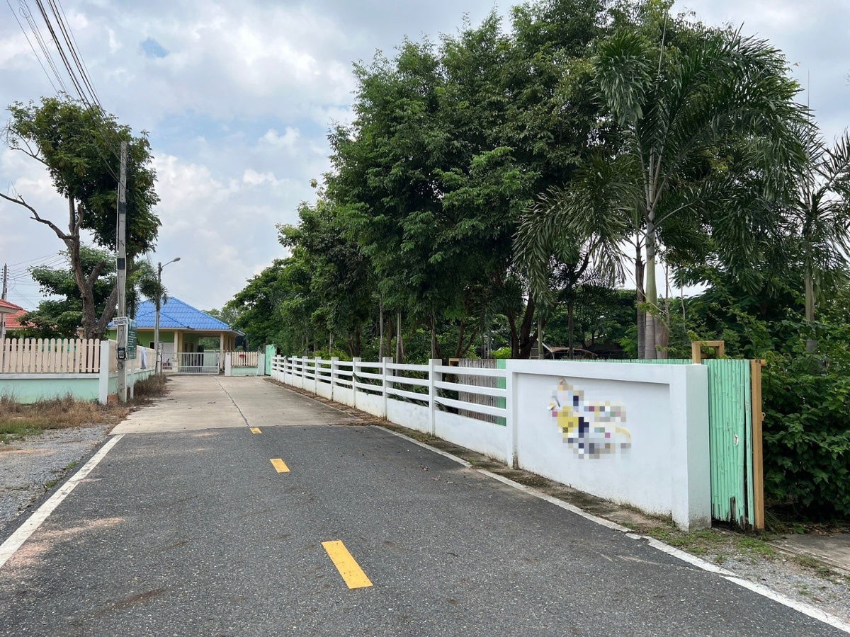 picture Land with Buildings for Sale – Total Area 2 Rai 2 Ngan 37 Sq. Wah, Near Huai Chak Nok Reservoir, Bang Lamung - 5/15