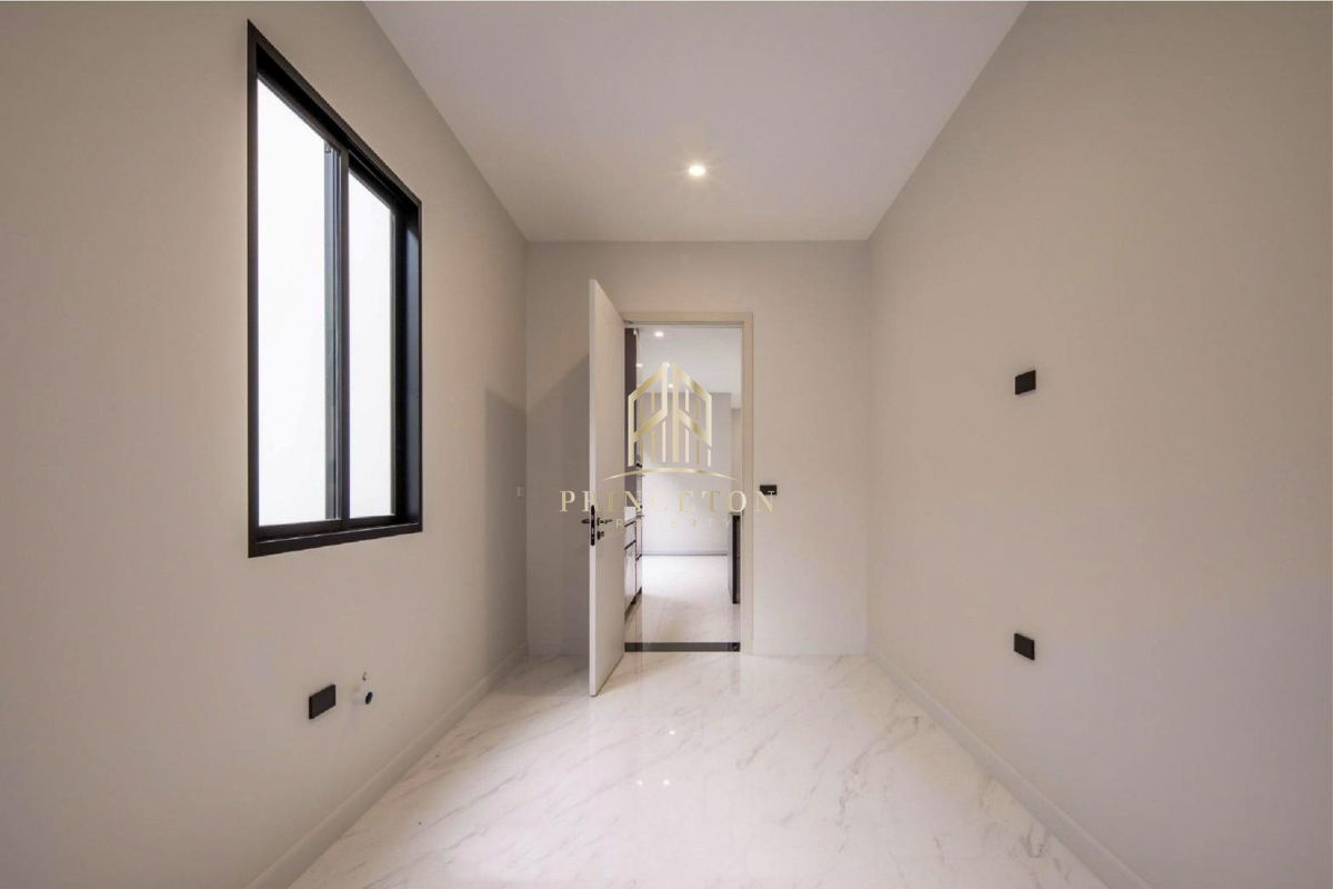 picture Luxury House For Sale Cinq Royal Krungthep Kreetha - 31/41