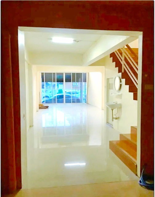 picture PhoKaew SeriThai Nawamin 46-54 MRT KhlongBanMa 3.2km. 3A/C Commercial building for rent 4-storey-mez - 2/8
