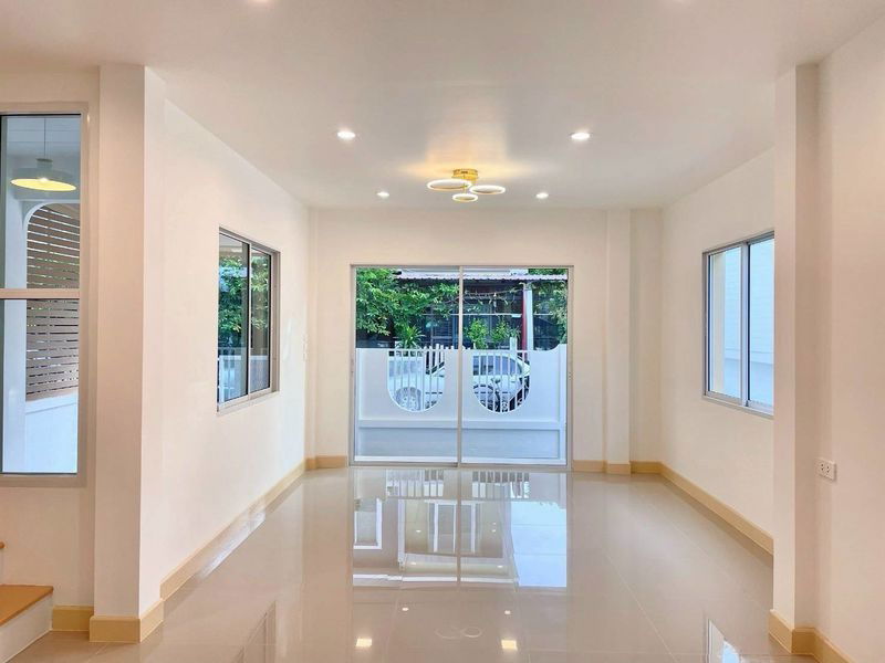 picture S386 [For Sale] Buathong Thani Village Phase 💰 Price only 2.59 million baht (free transfer) 📍 MRT Purple Line - 7/20
